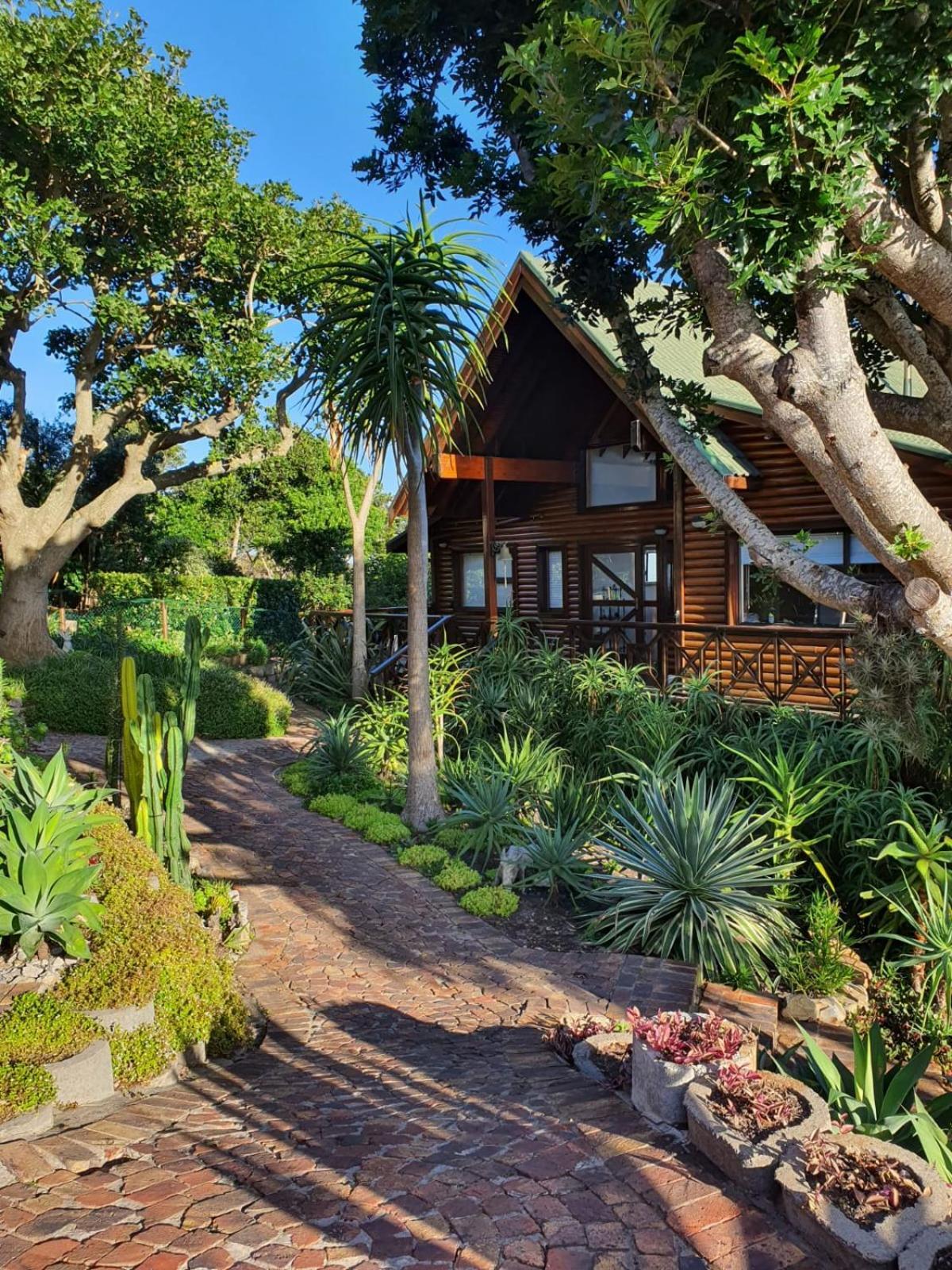 Peaceful Guest Suite With Balcony Views And Garden Setting ブレントン・オン・シー エクステリア 写真