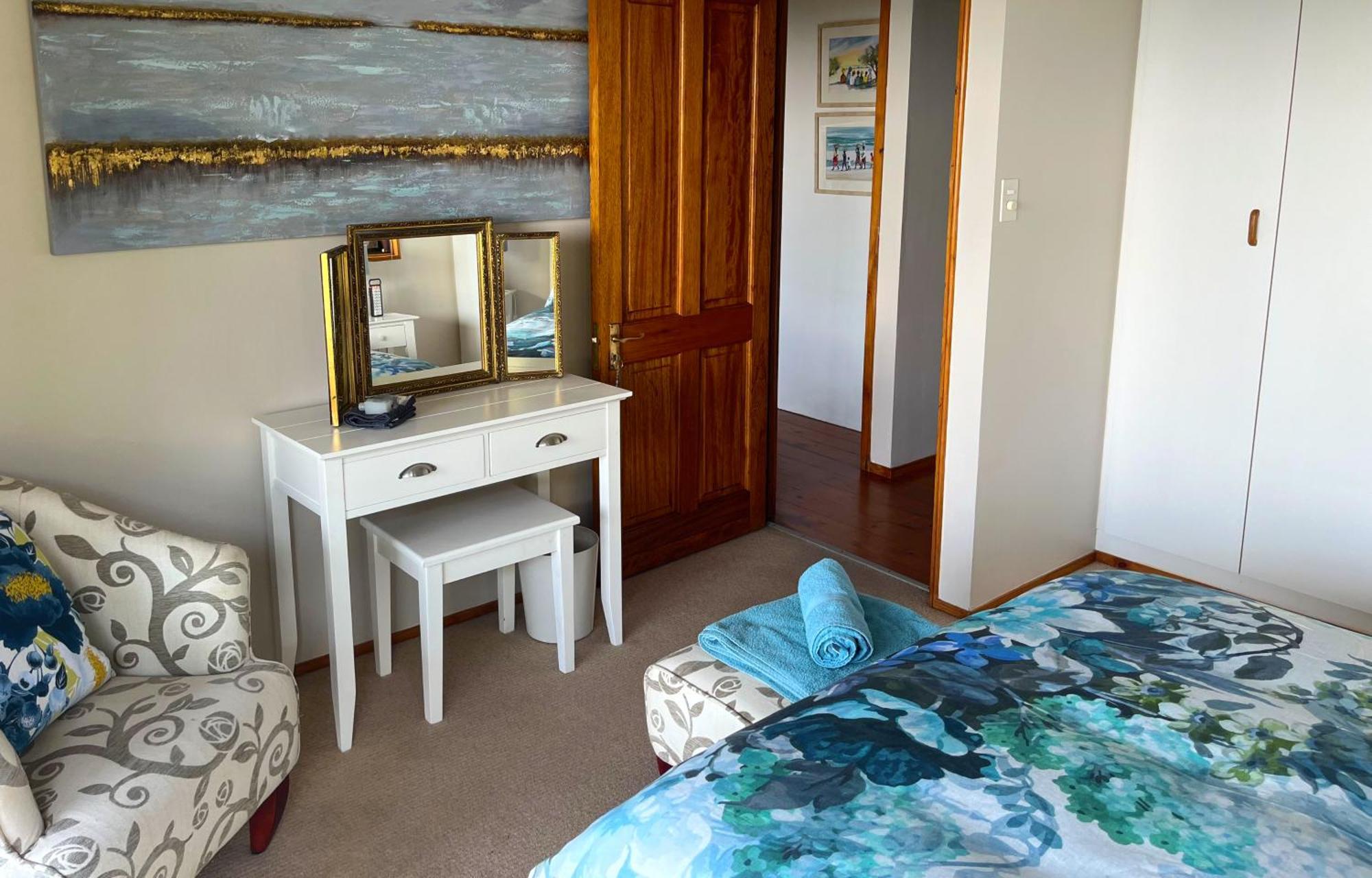 Peaceful Guest Suite With Balcony Views And Garden Setting ブレントン・オン・シー エクステリア 写真