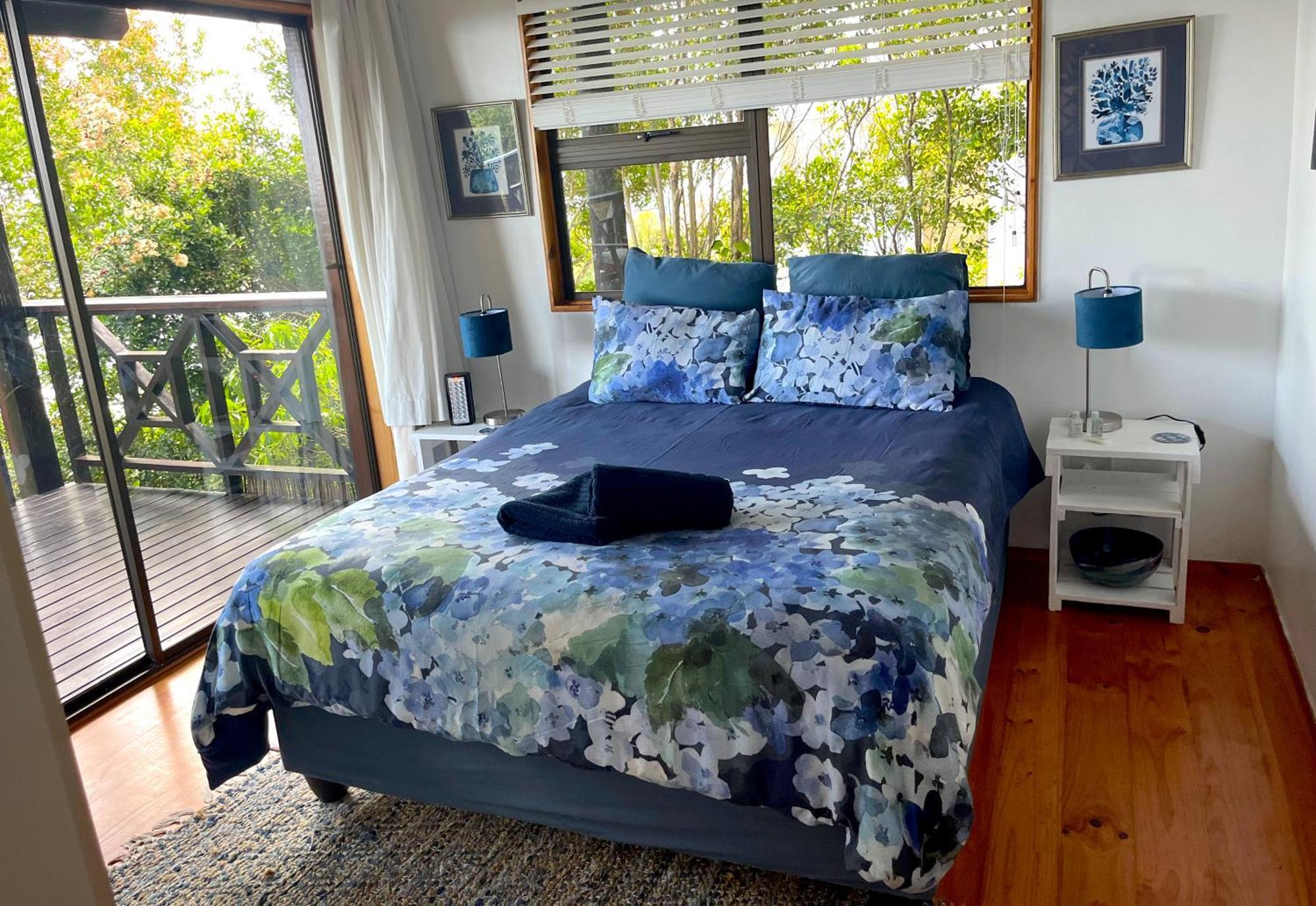 Peaceful Guest Suite With Balcony Views And Garden Setting ブレントン・オン・シー エクステリア 写真