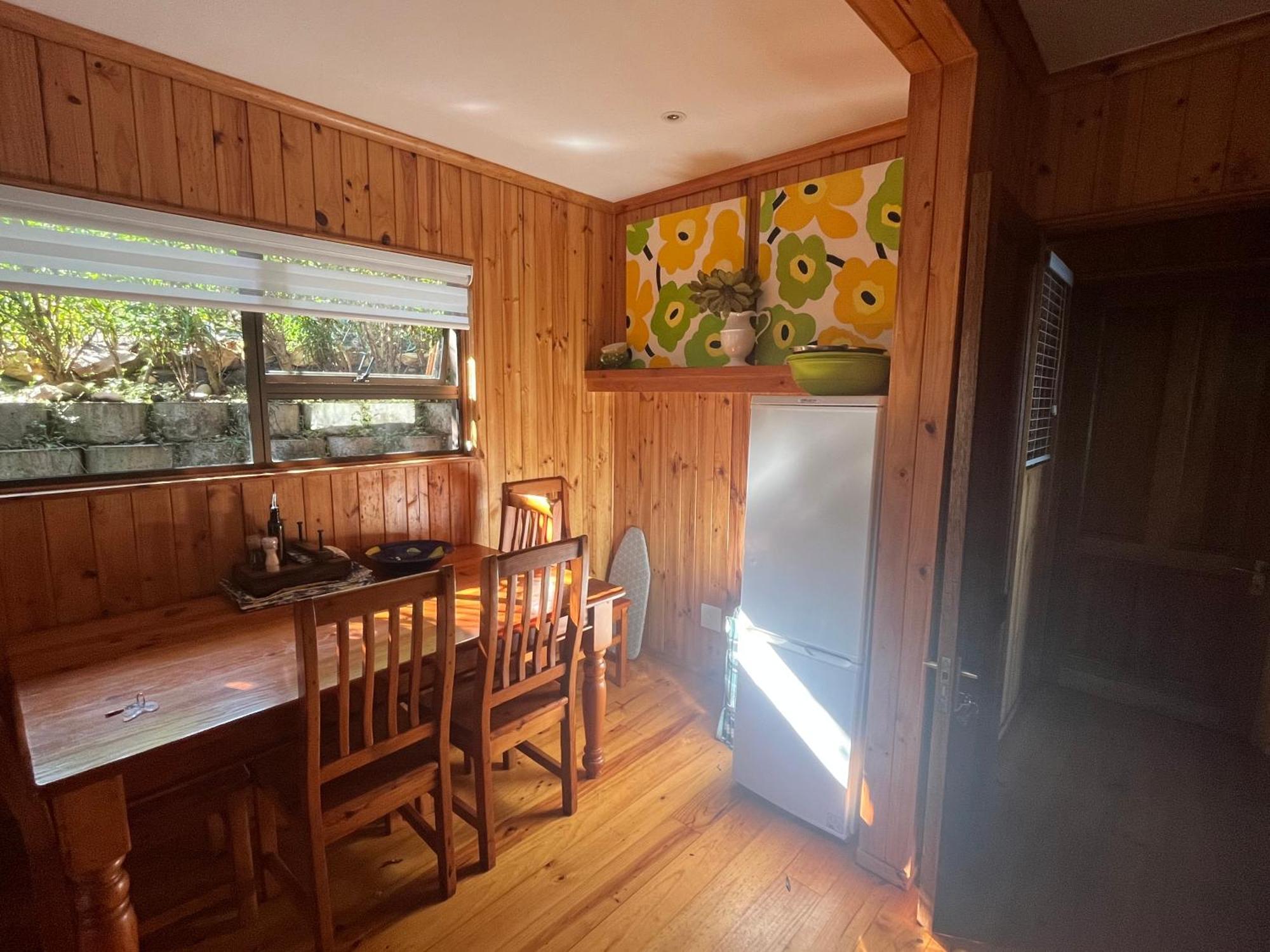 Peaceful Guest Suite With Balcony Views And Garden Setting ブレントン・オン・シー エクステリア 写真