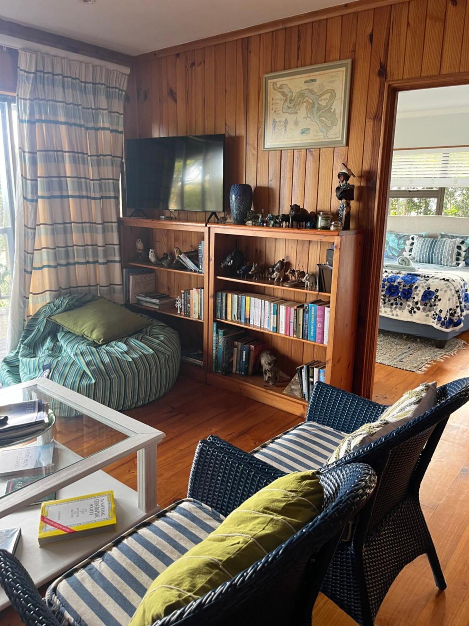 Peaceful Guest Suite With Balcony Views And Garden Setting ブレントン・オン・シー エクステリア 写真