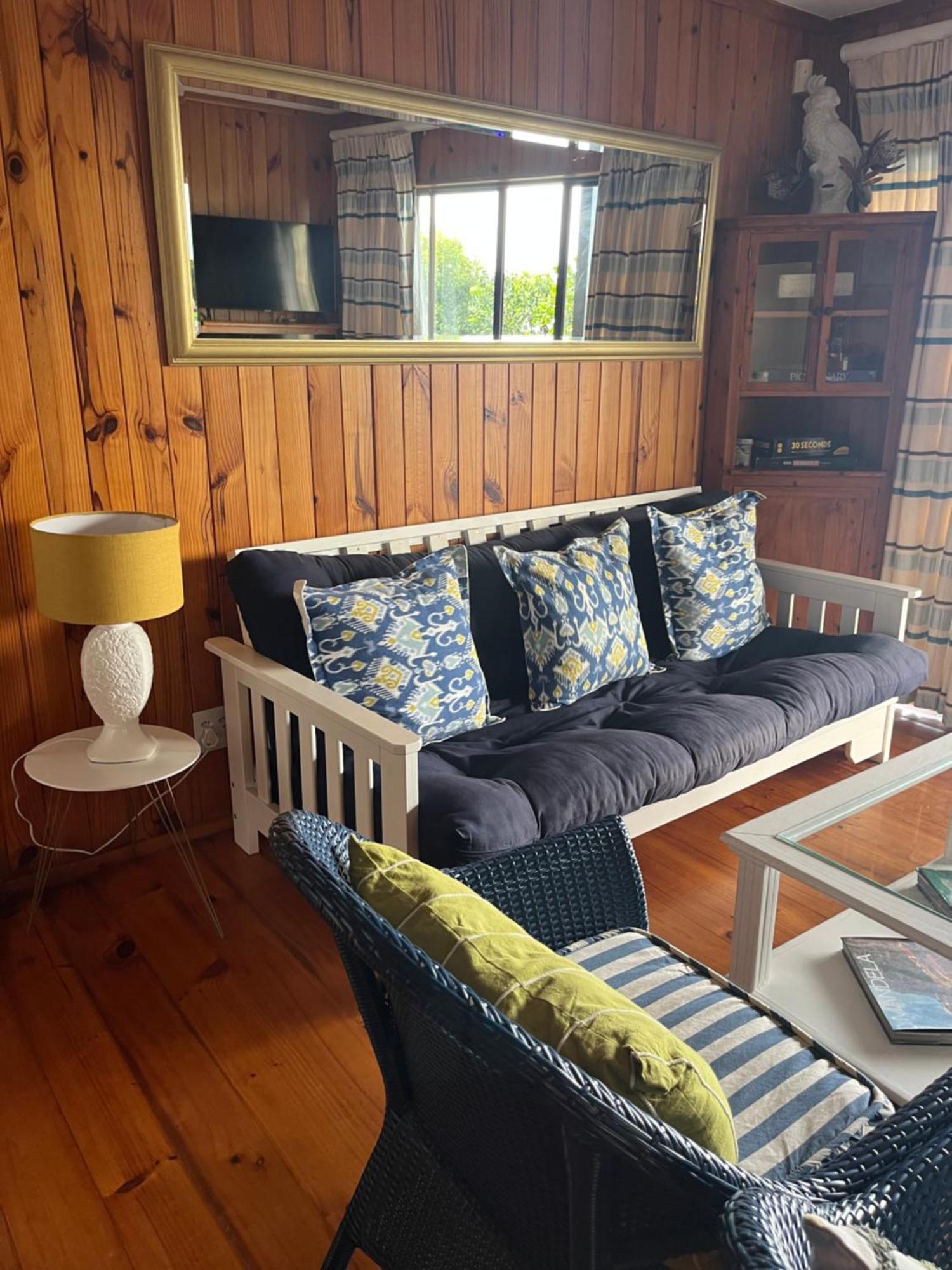 Peaceful Guest Suite With Balcony Views And Garden Setting ブレントン・オン・シー エクステリア 写真