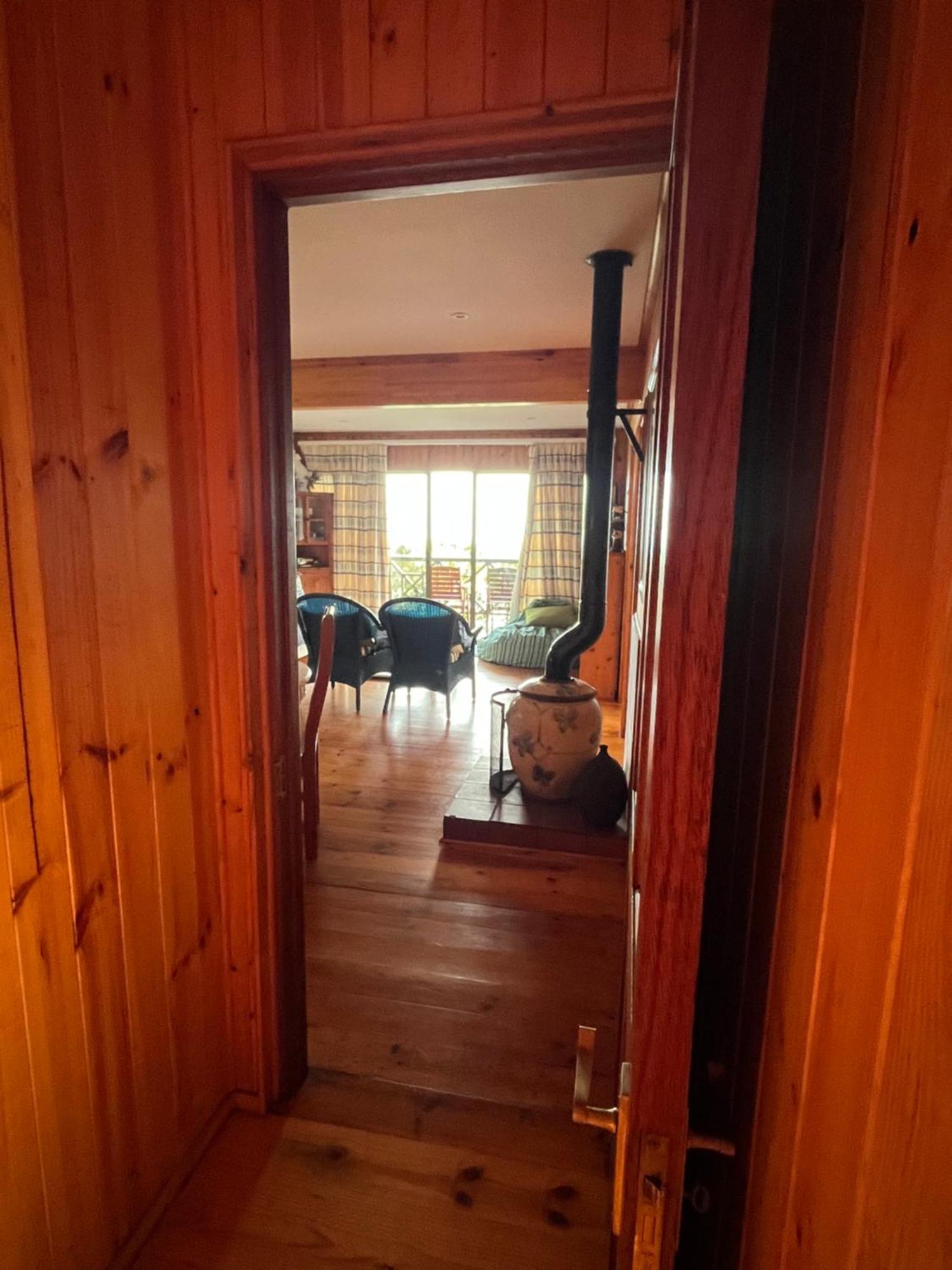 Peaceful Guest Suite With Balcony Views And Garden Setting ブレントン・オン・シー エクステリア 写真